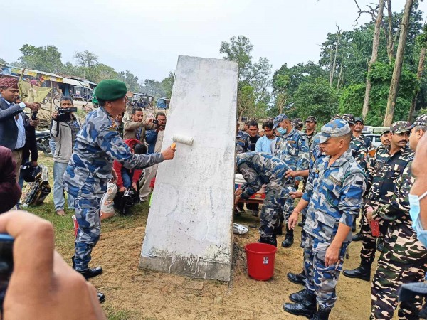सुदूरपश्चिममा रहेका नेपाल–भारत सीमास्तम्भ मर्मतको काम शुरु 